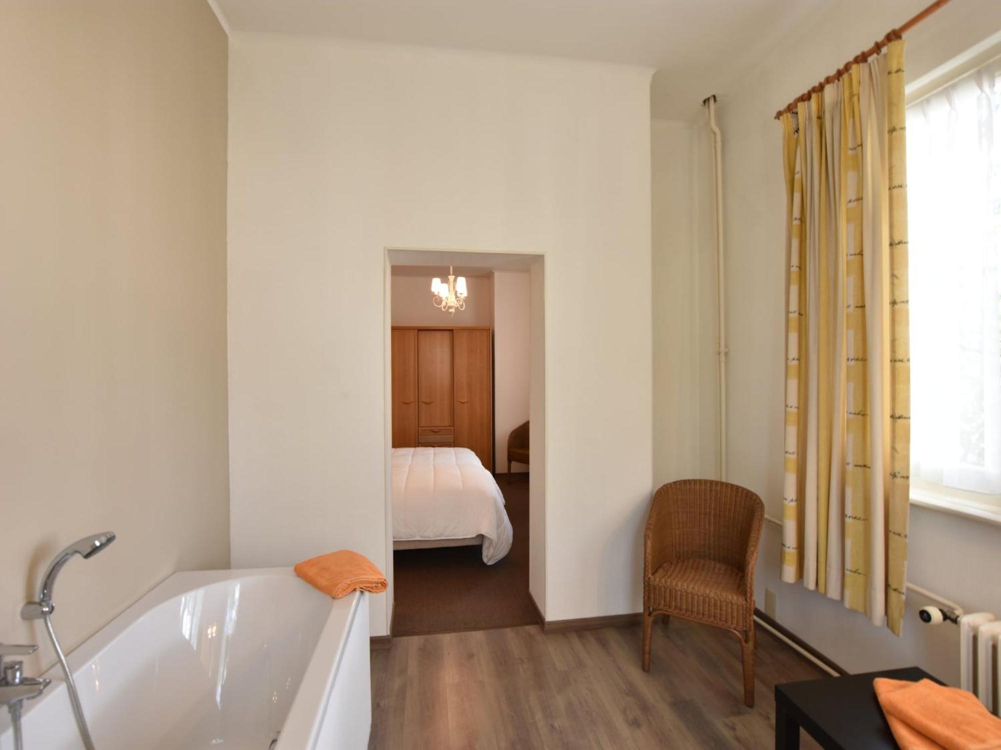 Former Hotel In The Centre And At 50 Metres From The Beach In Panne De Panne Luaran gambar